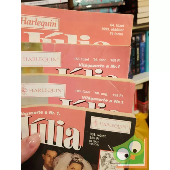 4 db-os Júlia füzet (64, 168, 180, 338)