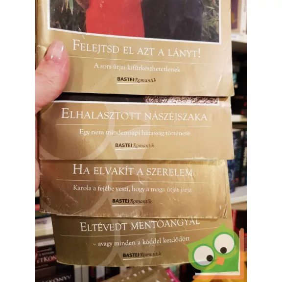 4 db-os Szilvia füzet (163, 181, 183, 186)