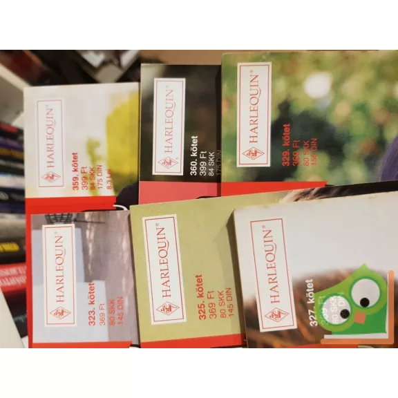 6 db-os Júlia füzet (323., 325., 327., 359., 360., 329. kötet)