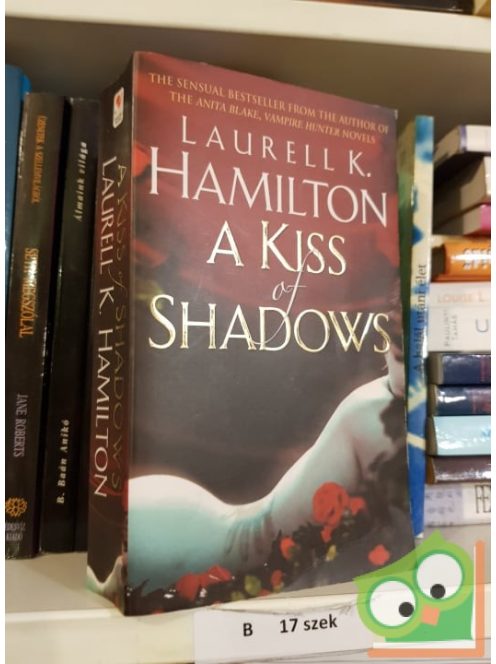 Laurell K. Hamilton: A kiss of shadows (Meredith Gentry 1.)