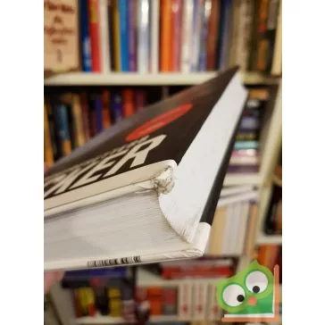   Kevin Mitnick William L. Simon: A legkeresettebb hacker - Történetek az emberi hiszékenység sötét oldaláról (Nagyon Ritka) (HVG Könyv)