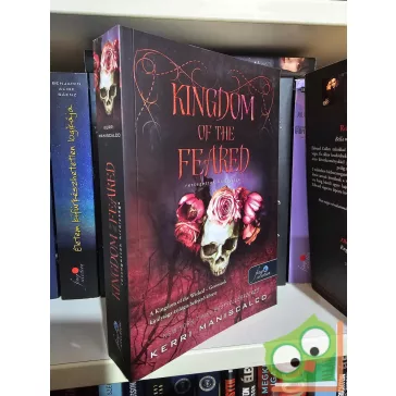   Kerri Maniscalco: Kingdom of the Feared - Rettegettek királysága (Fine selection, Zafír pöttyös) (újszerű)