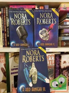 Nora Roberts: A hold árnyéka 1-3.