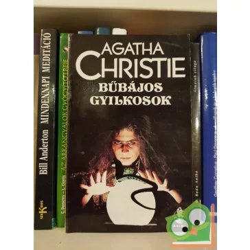 Agatha Christie: Bűbájos ​gyilkosok (Ariadne Oliver 5.)