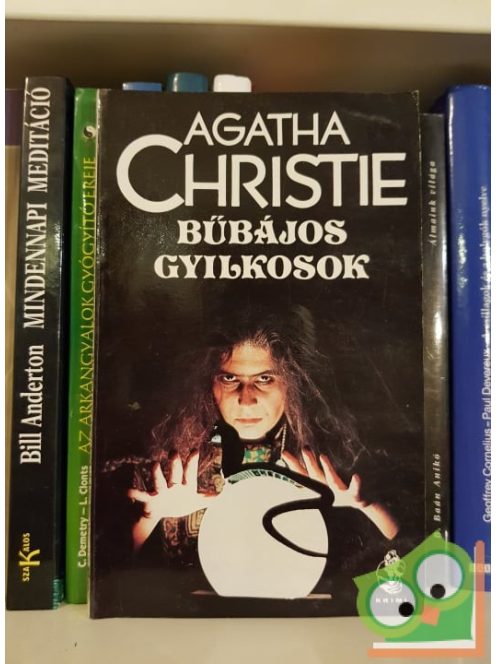 Agatha Christie: Bűbájos ​gyilkosok (Ariadne Oliver 5.)
