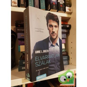 Anne L. Green: Elvarratlan szálak