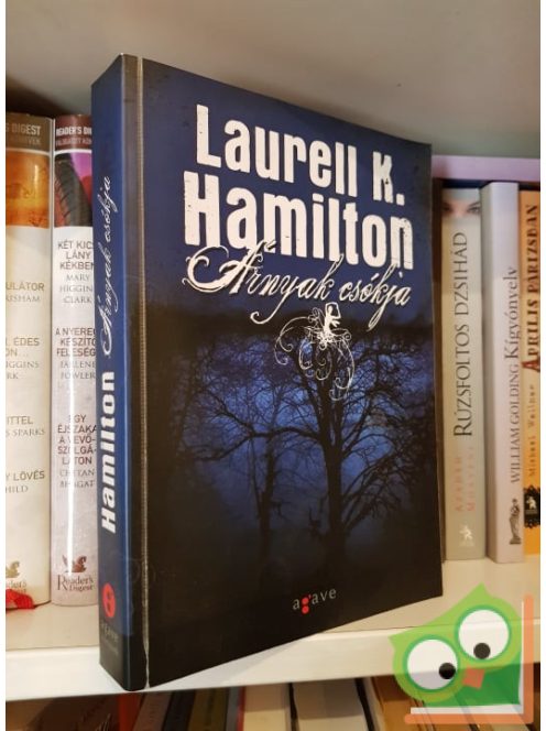 Laurell K. Hamilton: Árnyak ​csókja (Merry Gentry 1.)
