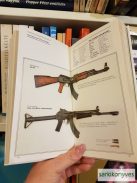 Frederick Myatt; Gerard Ridefort: Korszerű ​hadipuskák és géppisztolyok | 78 híres kézifegyver