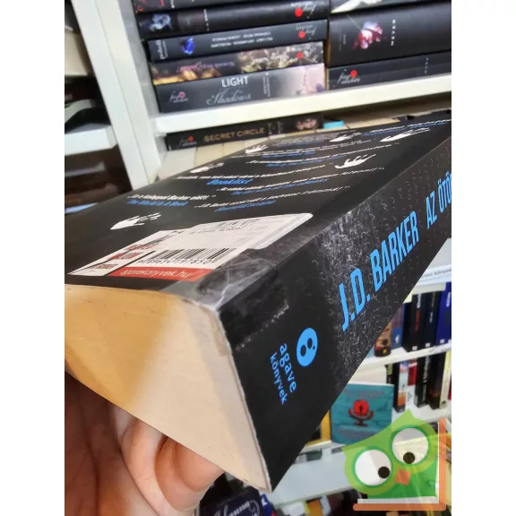 J.D. Barker: Az ötödik áldozat (4MGY 2.)