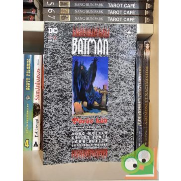   Doug Moench: Batman: Vörös köd (Batman és Drakula-trilógia 3.) 2024/1.