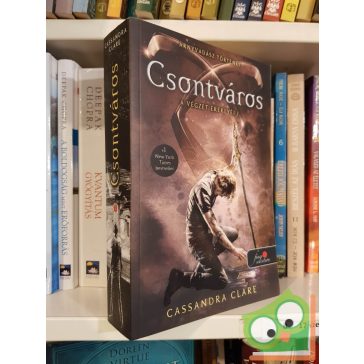   Cassandra Clare: Csontváros (A Végzet Ereklyéi 1.)(Árnyvadász univerzum)(Vörös pöttyös könyvek) (Fine Selection)