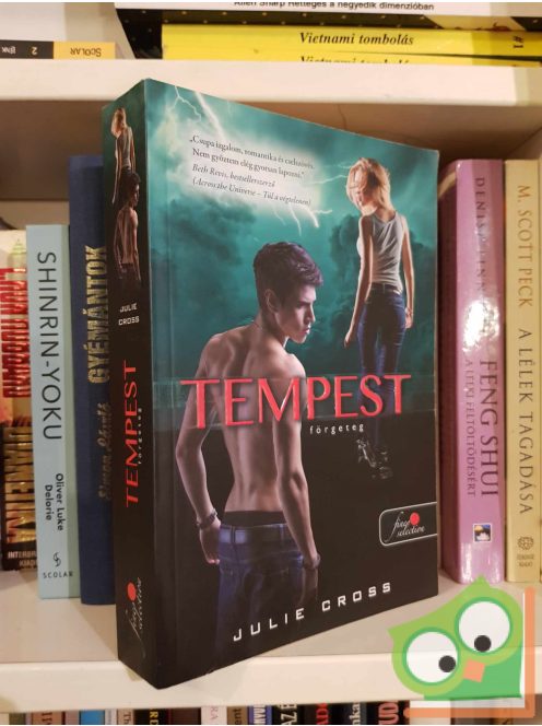 Julie Cross: Förgeteg (Tempest 1.) (Vörös pöttyös könyvek, Fine Selection)