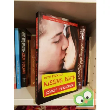 Beth Reekles: Csókot vegyenek! (Kissing Booth 1.)