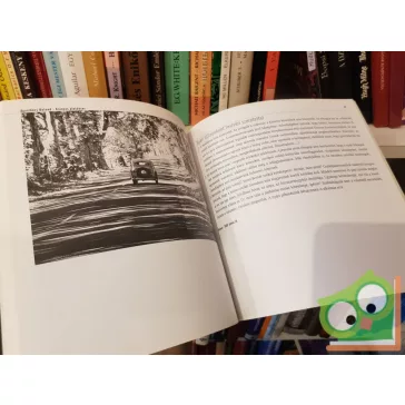 Brückner Ákos Előd: Feketén fehéren