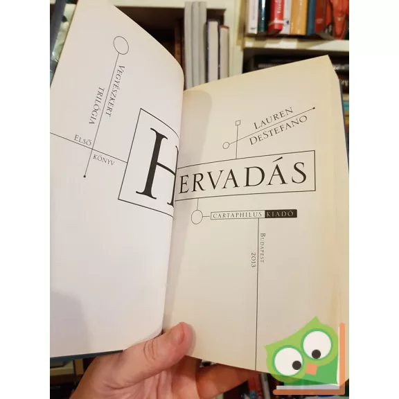 Lauren DeStefano: Hervadás (Vegyészkert-trilógia 1.)