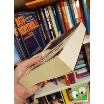 Ed McDonald: Hollóvér (A holló jele 2.)