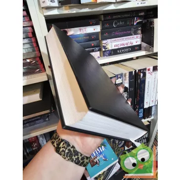 J. R. R. Tolkien: A szilmarilok (díszkötésben)