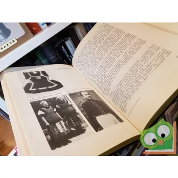   Faragó József, Nagy Jenő, Vámszer Géza: Kalotaszegi magyar népviselet: 1949–1950