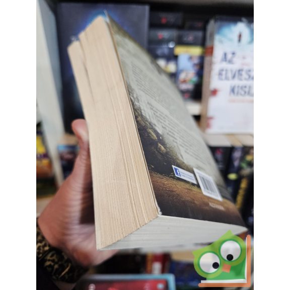 Melissa Albert: Mogyoróliget (Hazel Wood 1.)