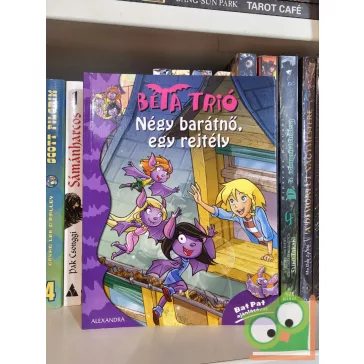   Roberto Pavanello: Négy barátnő, egy rejtély (Béta Trió 1.)