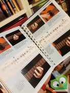 Phil Capone: Négyujjas pengetési technikák gitáron  (CD melléklettel) (ritka)