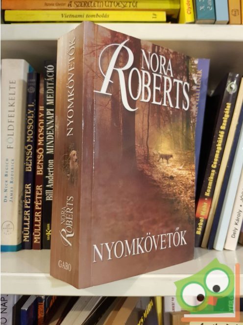 Nora Roberts: Nyomkövetők (ritka)