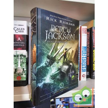   Rick Riordan: A villámtolvaj (Percy Jackson és az olimposziak 1.) (Félvér Tábor Krónikák 1.)