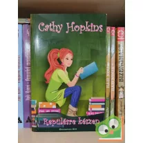 Cathy Hopkins: Repülésre készen (Cinnamon Girl 4.)