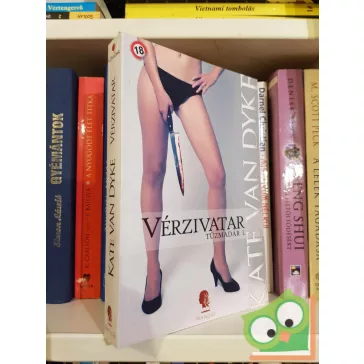 Kate Van Dyke: Vérzivatar  (Tűzmadár 1.)