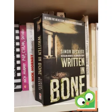 Simon Beckett: Written in bone
